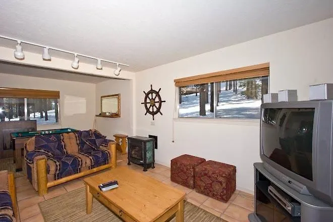 1682 Tionontati St. Hotell Echo Lake